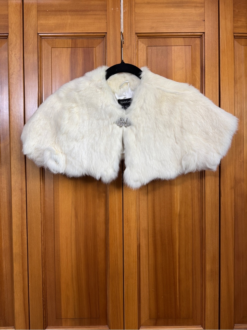 Y2K bebe Genuine Rabbit Fur Capelet Shrug with Rhinestone Clasp Sz S